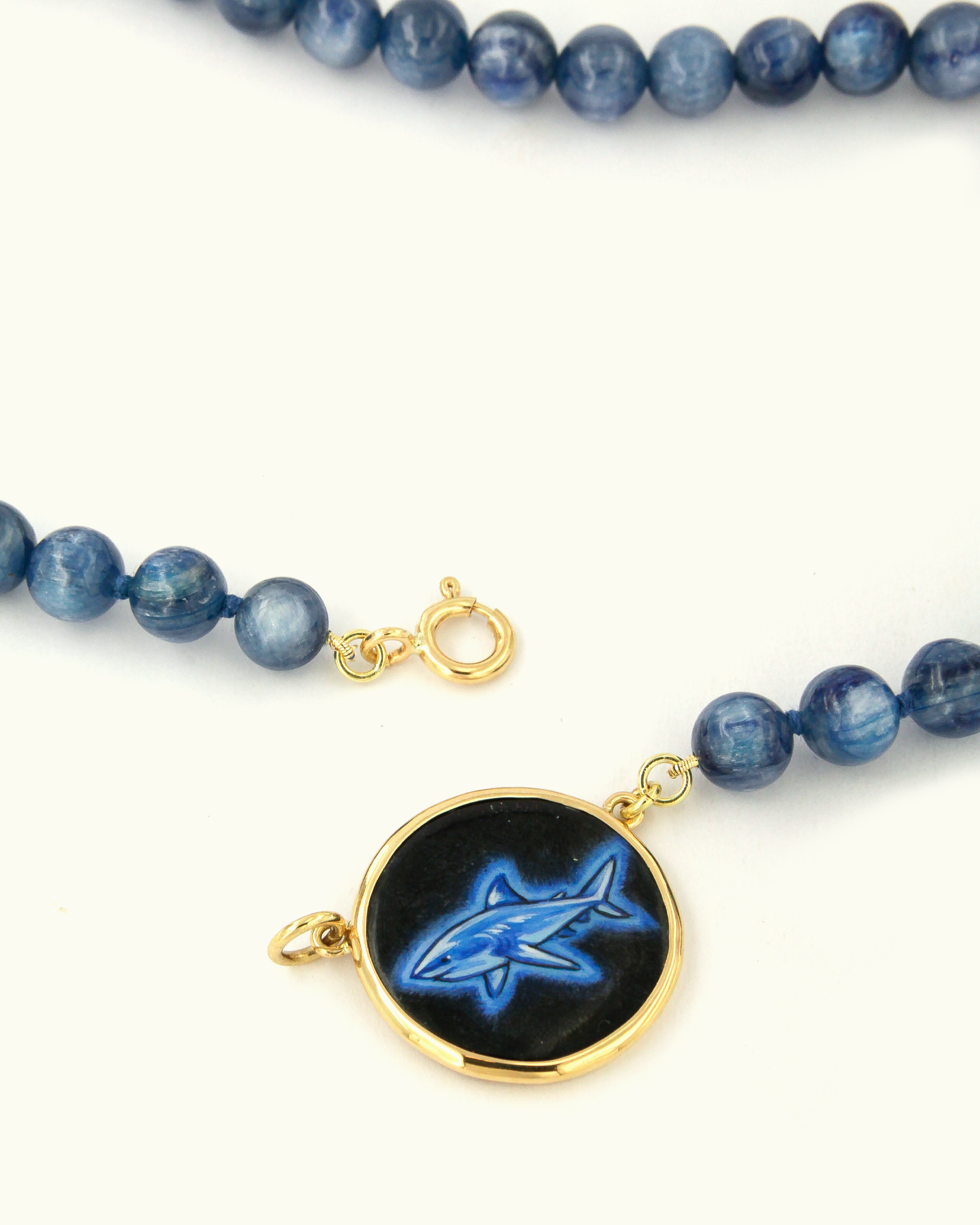 Blue Shark Coloris Necklace in Lunar Cobalt