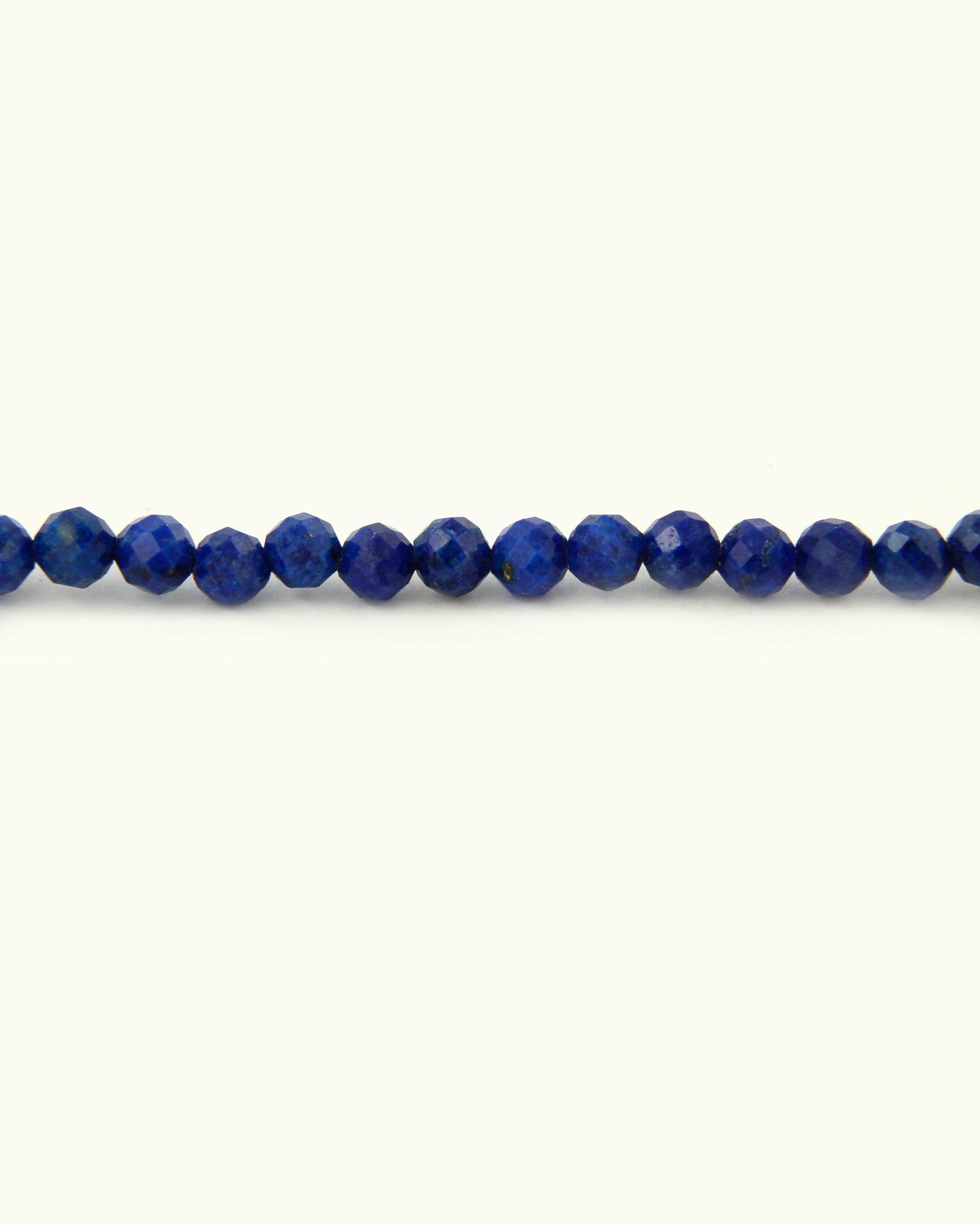 Tiger Shark Coloris Necklace in Midnight Blue