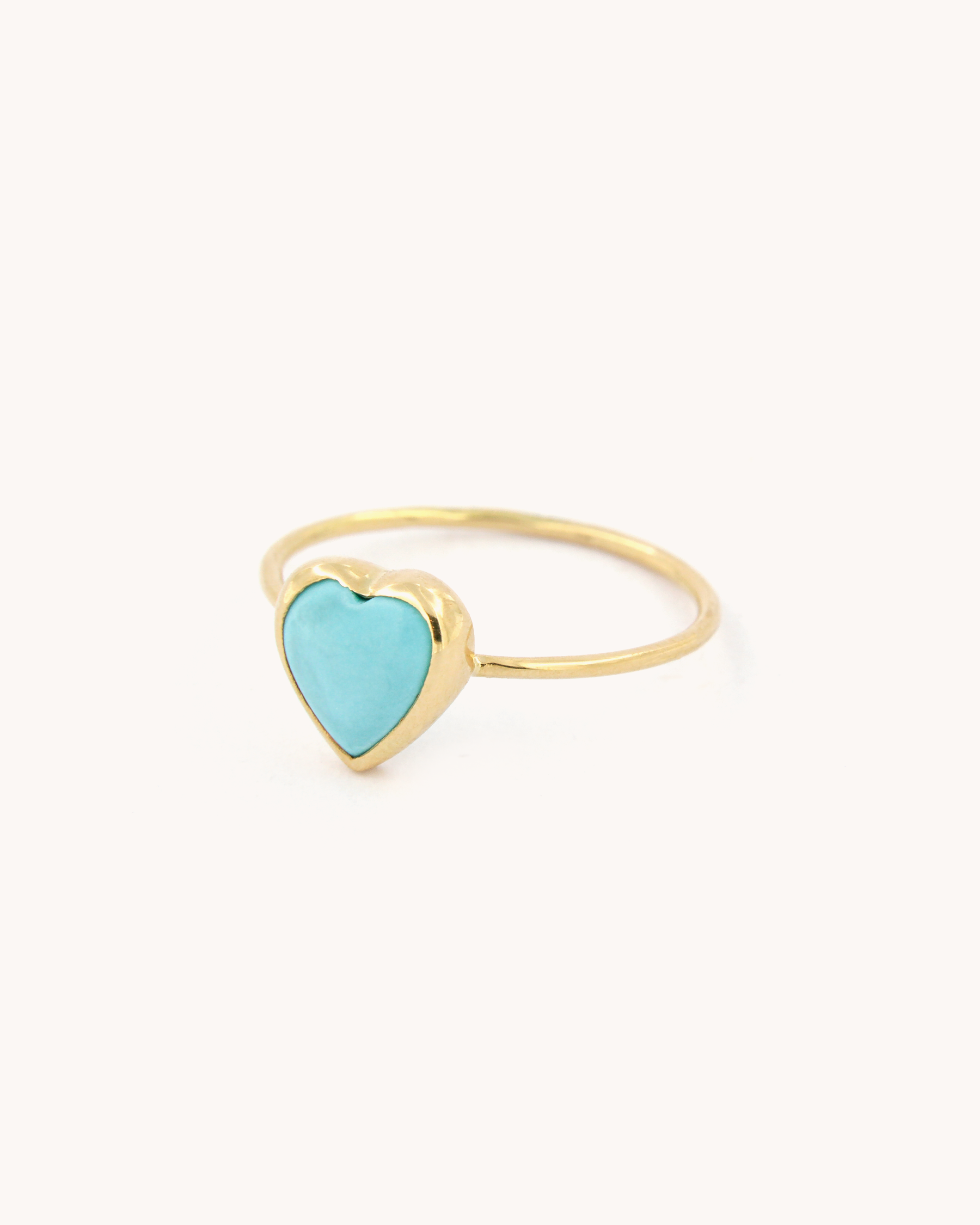 Anello a Filo con Cuore Turchese