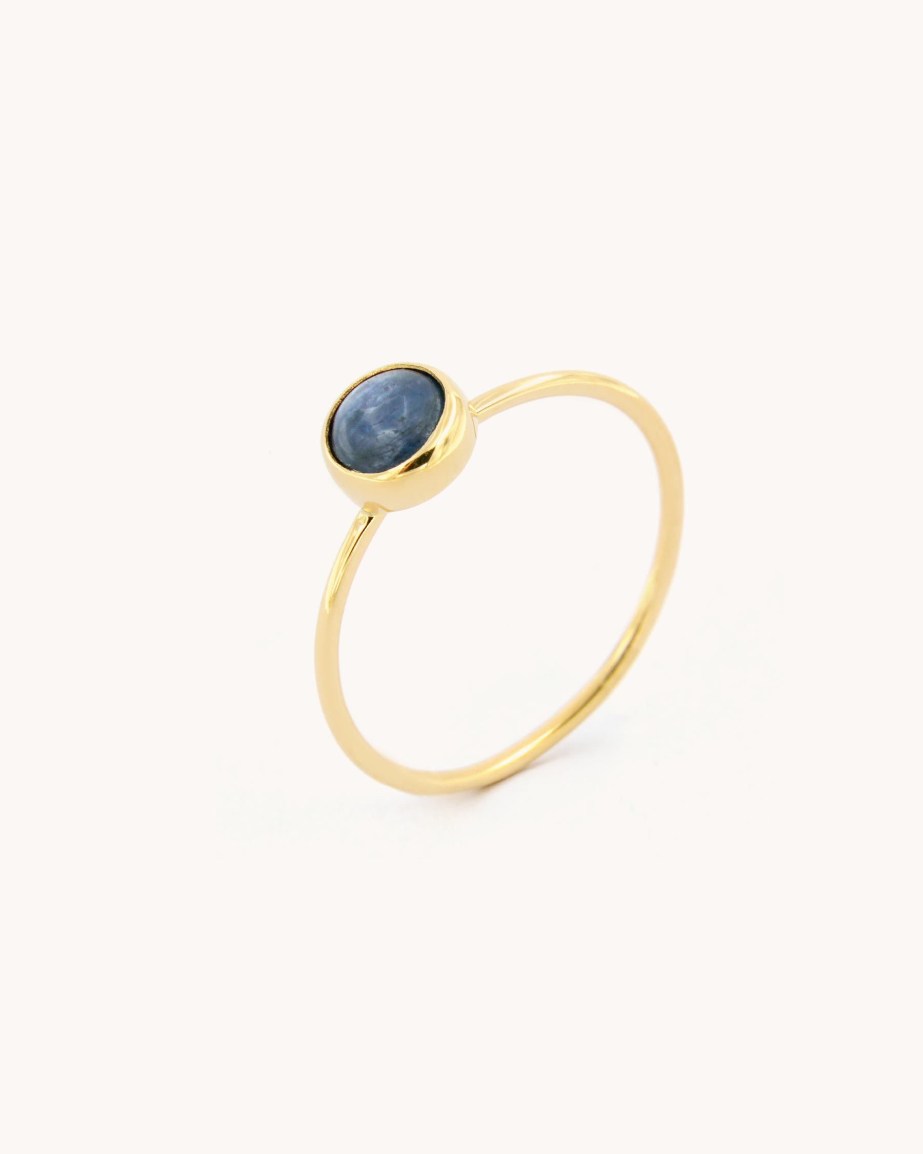 Anello a Filo con Cianite