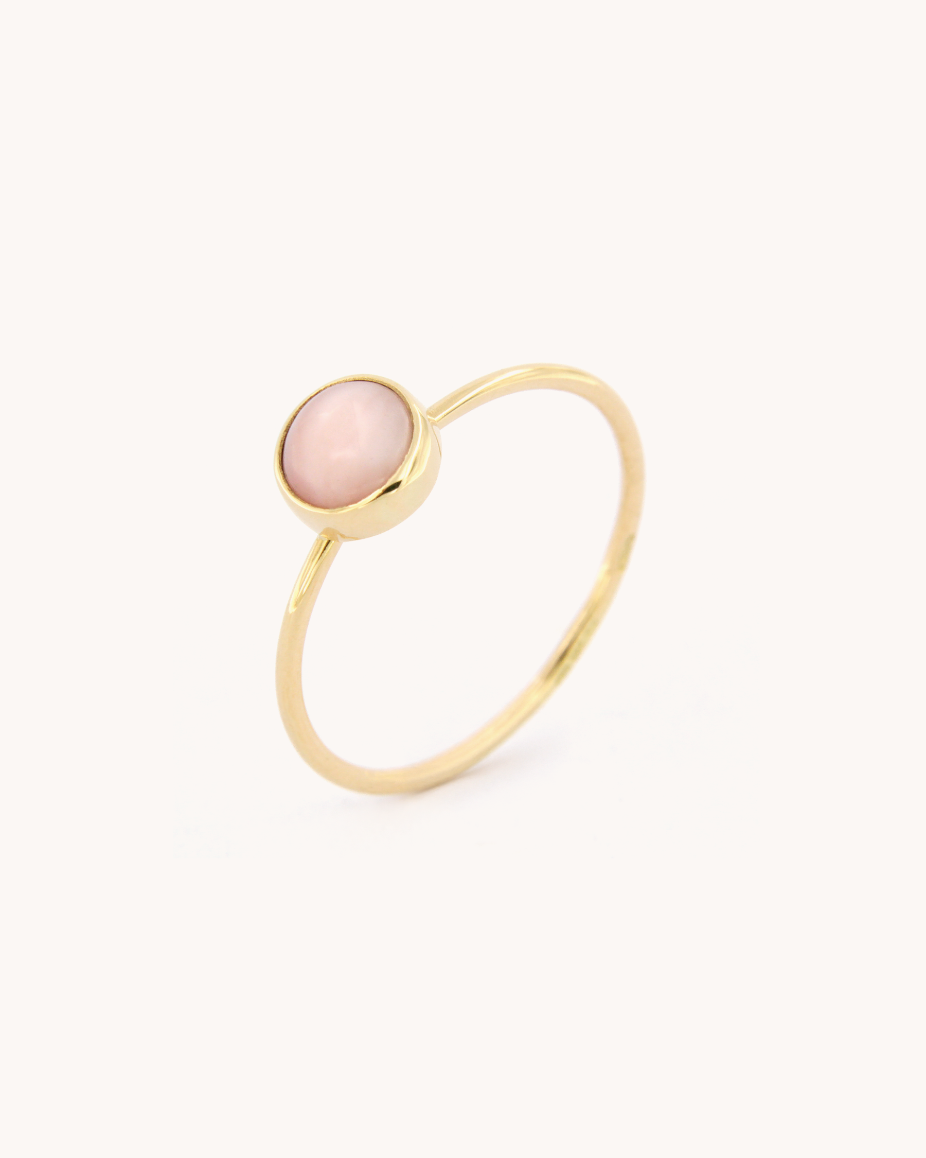 Anello a Filo con Opale Rosa