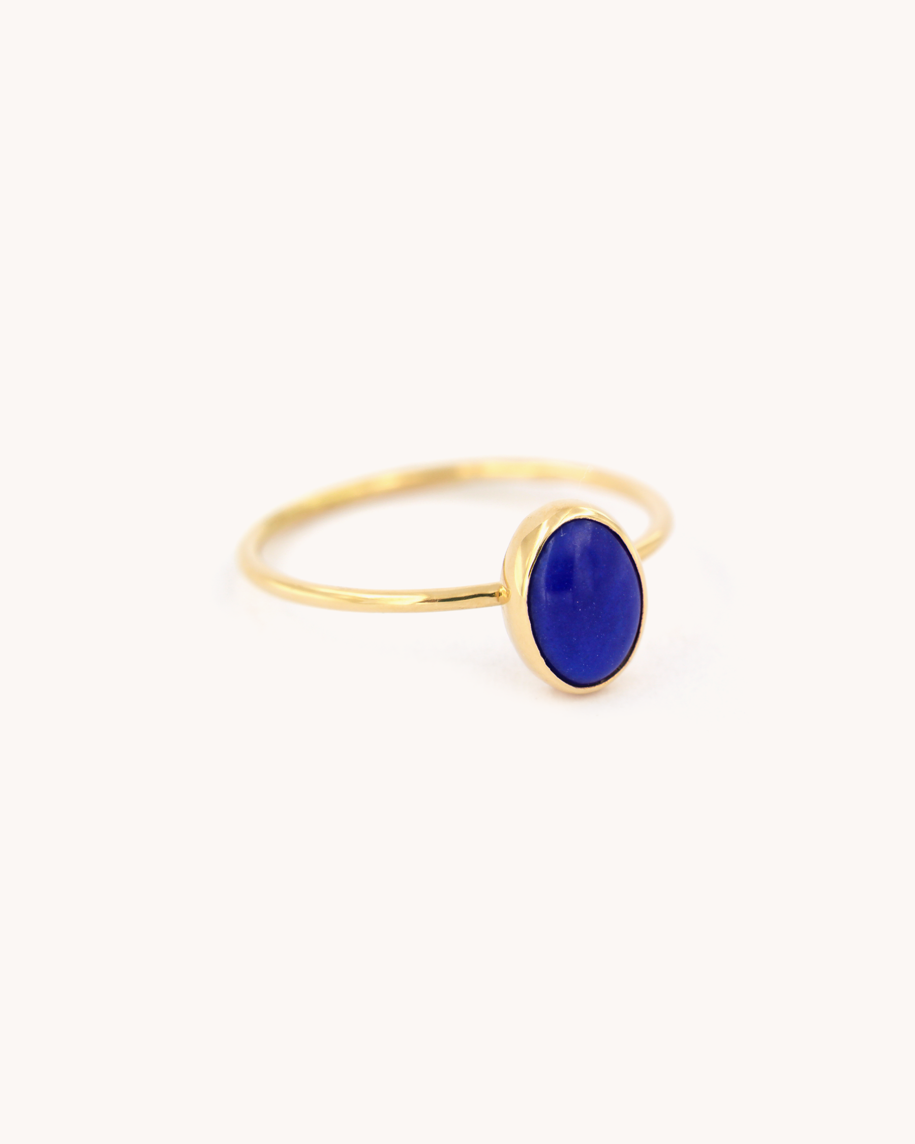 Anello a filo con Lapislazzulo