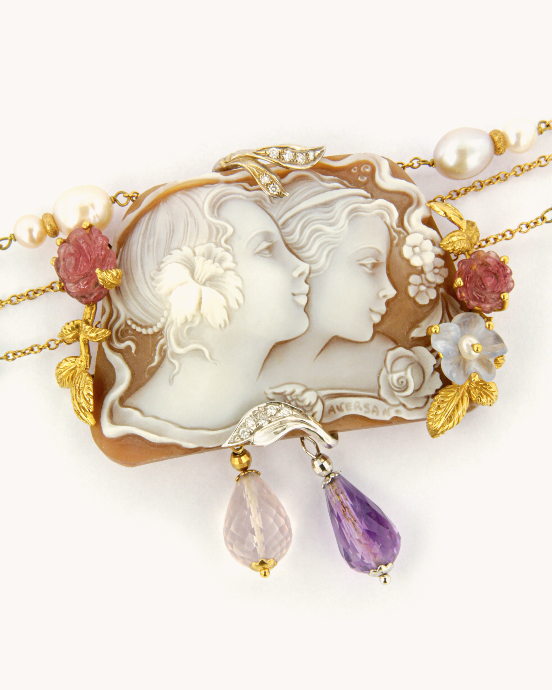 Collana Cammeo Ragazze con Perle e Gemme