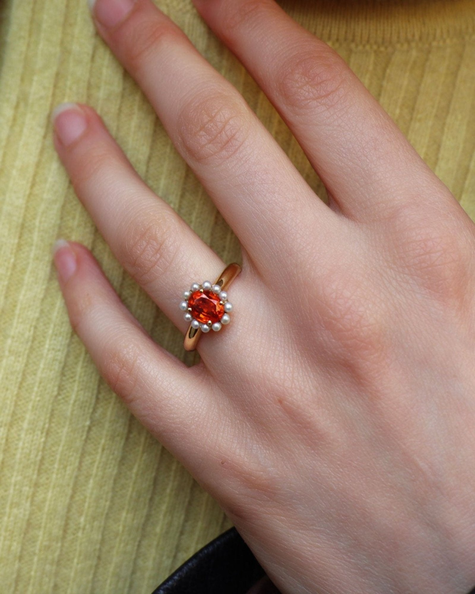 Anello Granato Mandarino con Perle