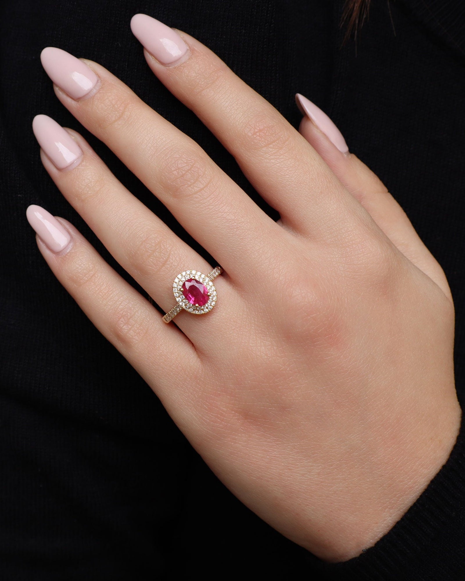 Anello Rubino con Diamanti