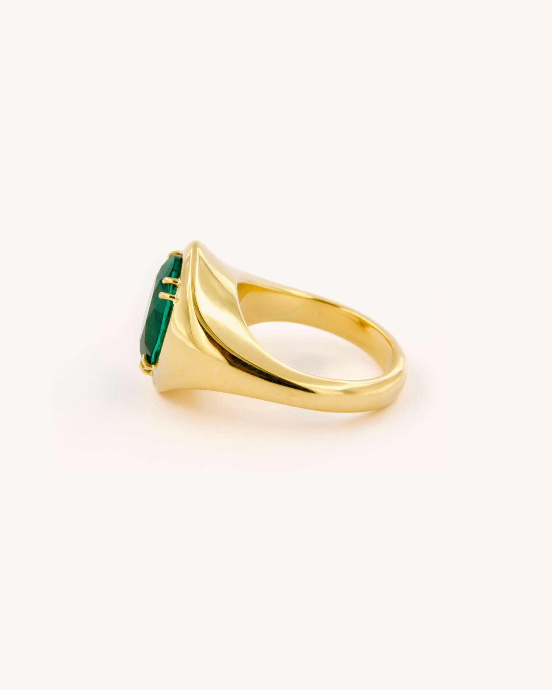 Anello con smeraldo naturale dello Zambia 4,81ct taglio ovale in oro giallo 18 carati firmato Merù Gioielli