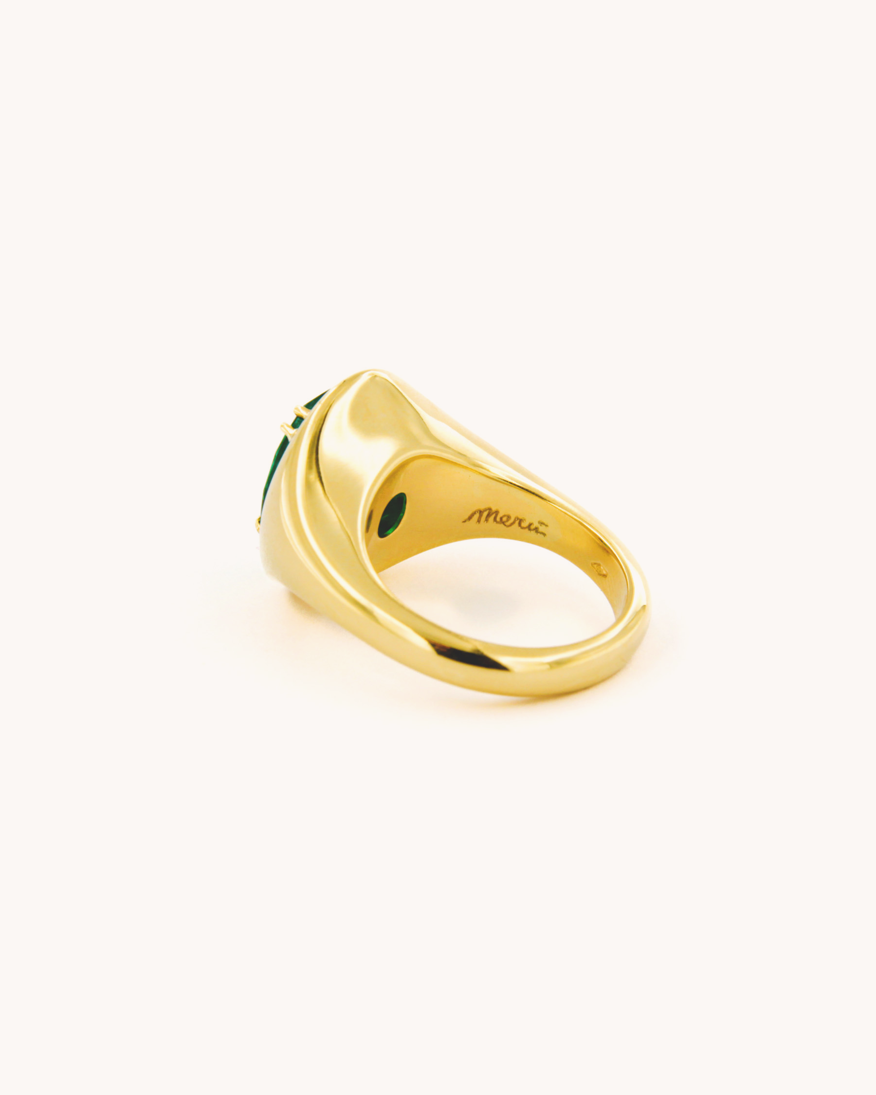 Anello con smeraldo naturale dello Zambia 4,81ct taglio ovale in oro giallo 18 carati firmato Merù Gioielli