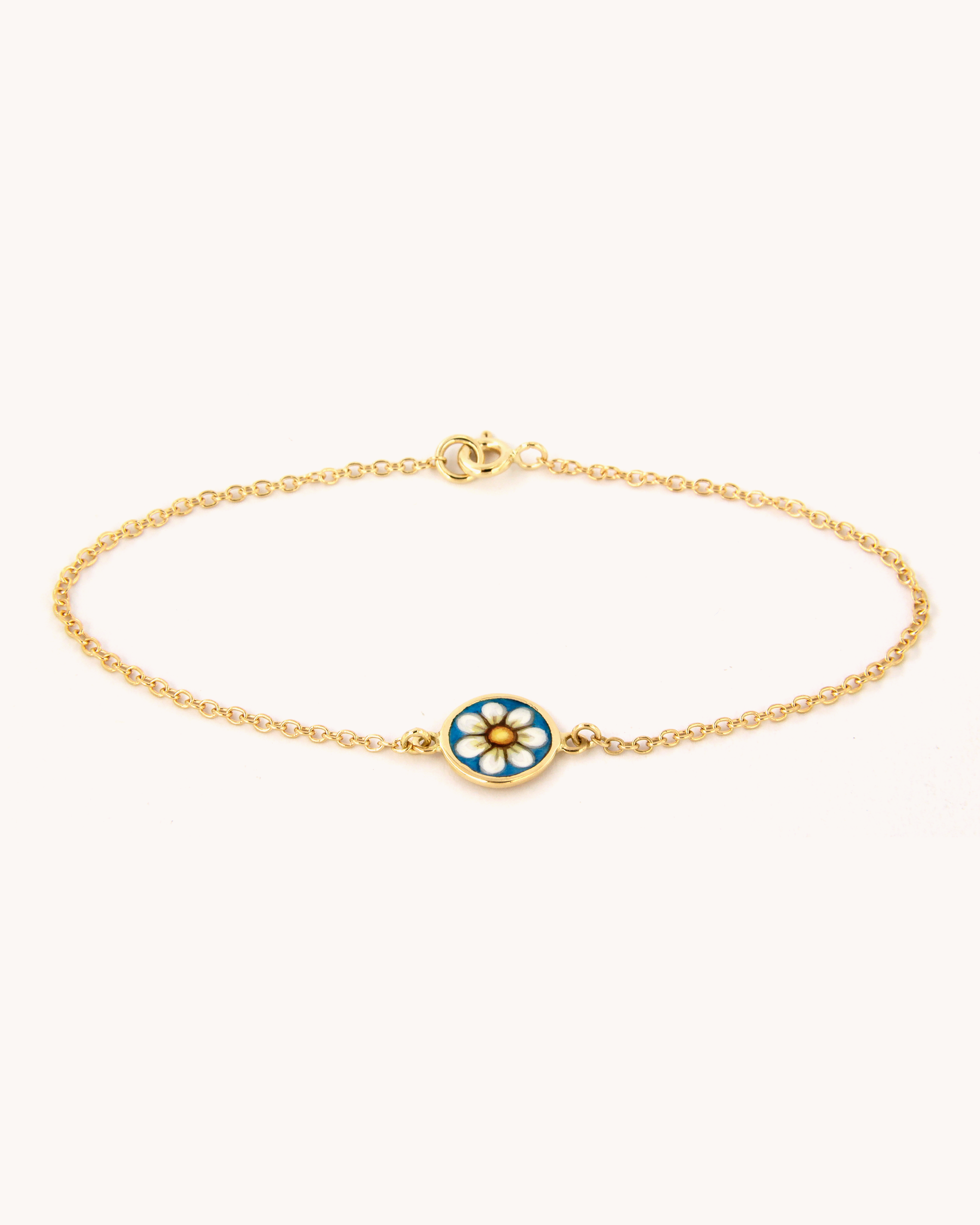 Bracciale Margherita in oro giallo 18K con margherita dipinta a mano in smalto a fuoco