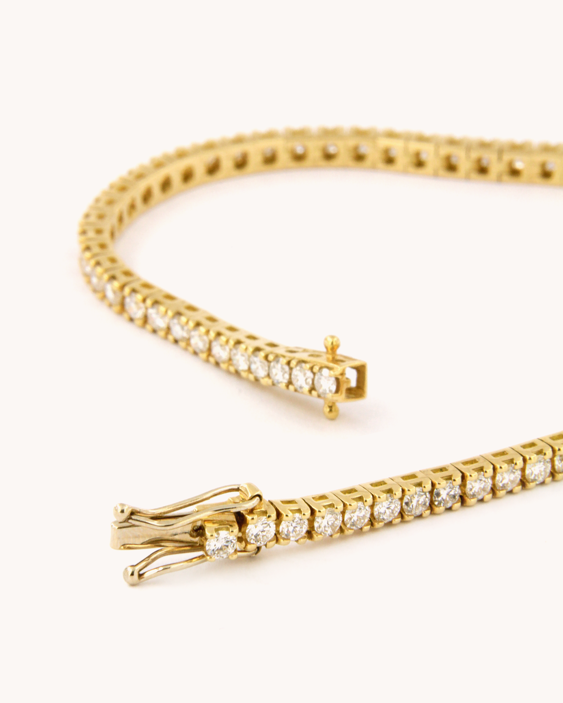 Bracciale Tennis in oro giallo 18 carati con diamanti