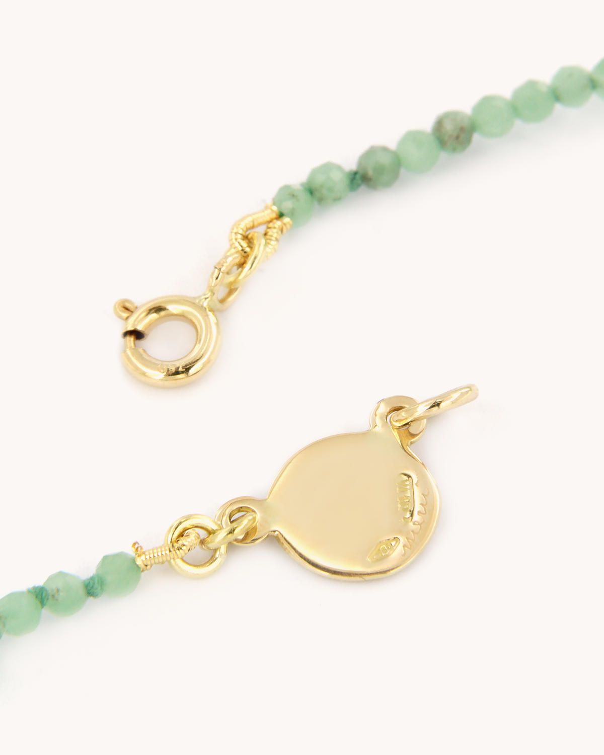 Collana Coloris Tulipano in Verde Primavera con perline di avventurina, oro giallo 18 carati e tulipano dipinto a mano in smalto a fuoco