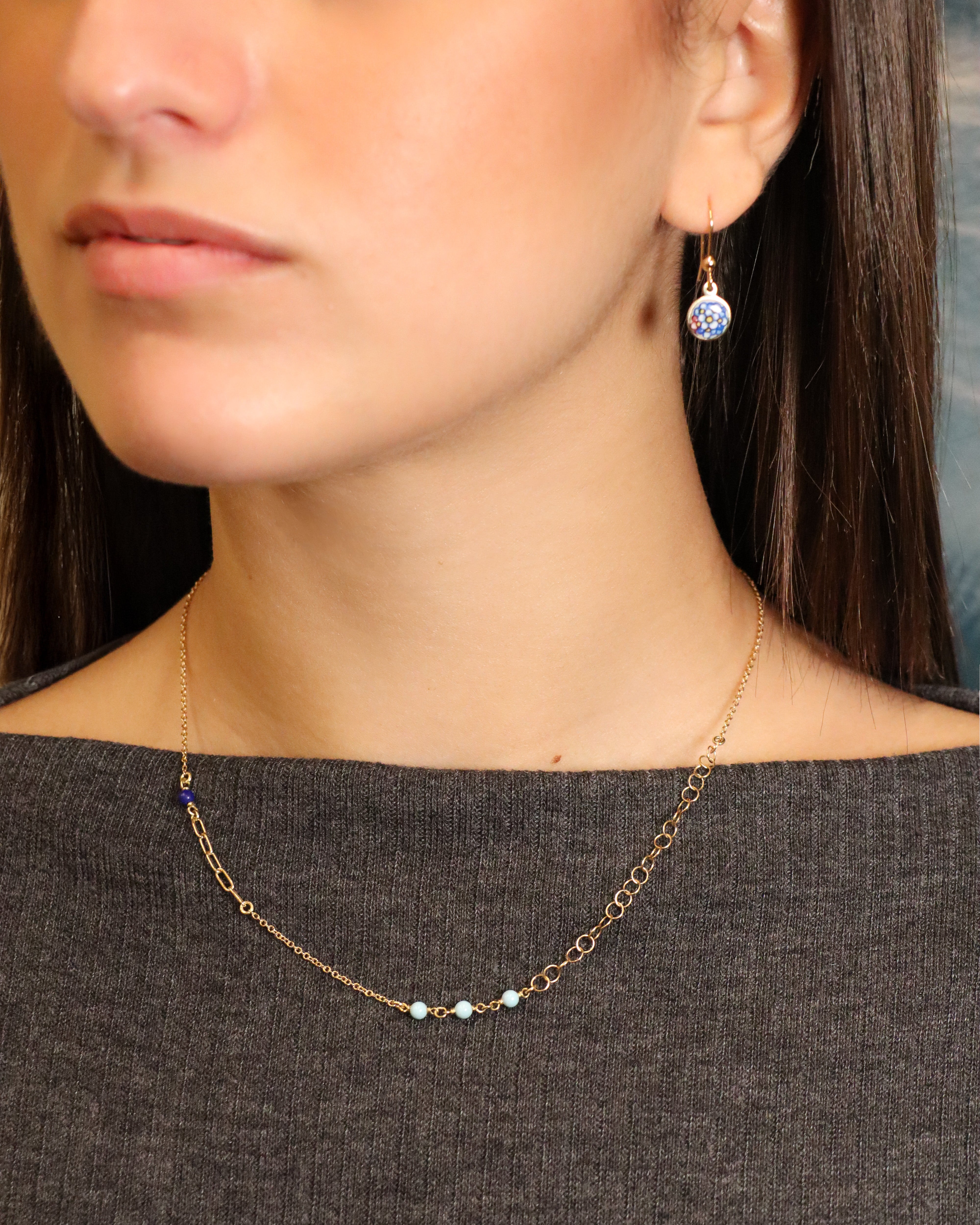 Collana in oro giallo 18 carati a catena mista con lapislazzulo e turchese