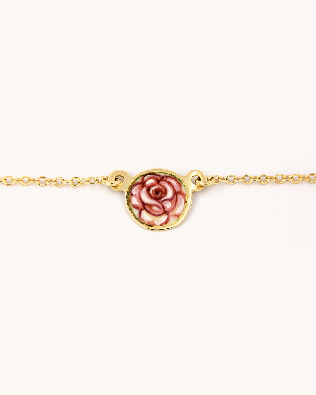 Collana Rosa in oro giallo 18k con rosa dipinta a mano in smalto a fuoco