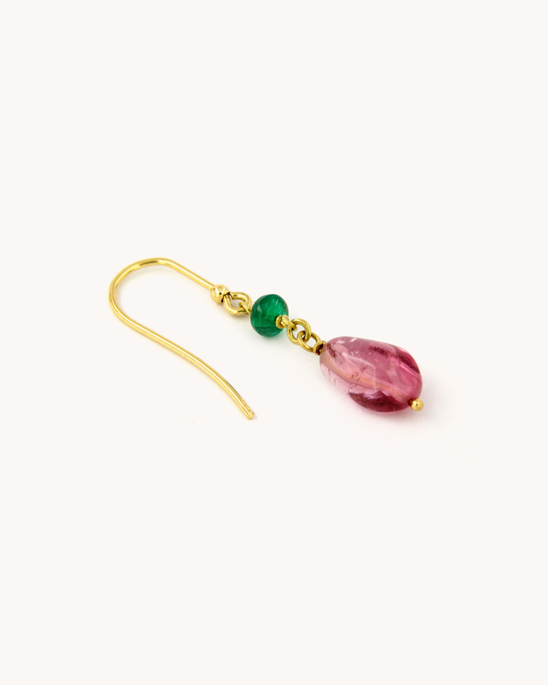 Orecchini pendenti in oro giallo 18 carati con tormaline rosa e smeraldi radice Merù Gioielli