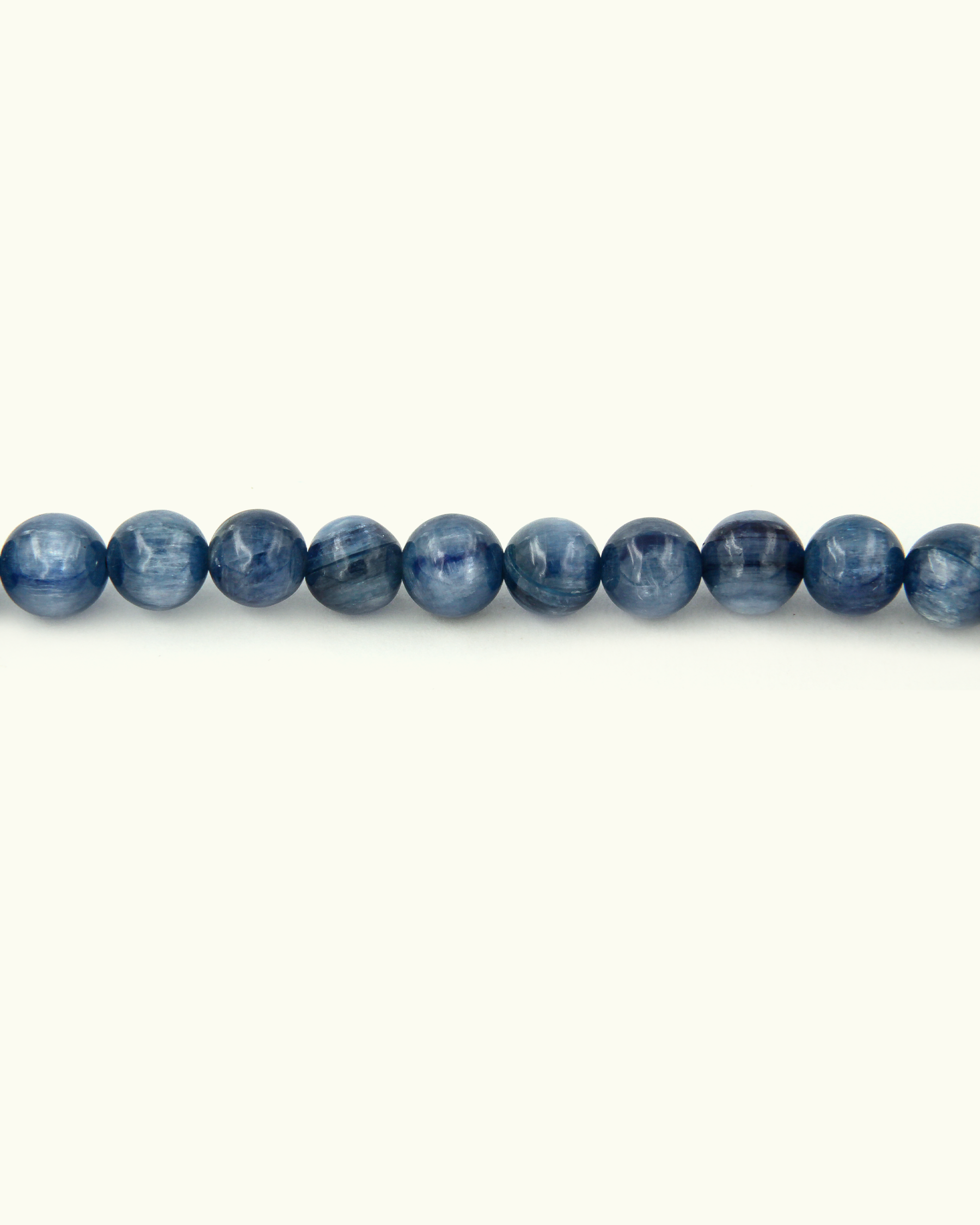 Blue Shark Coloris Necklace in Lunar Cobalt