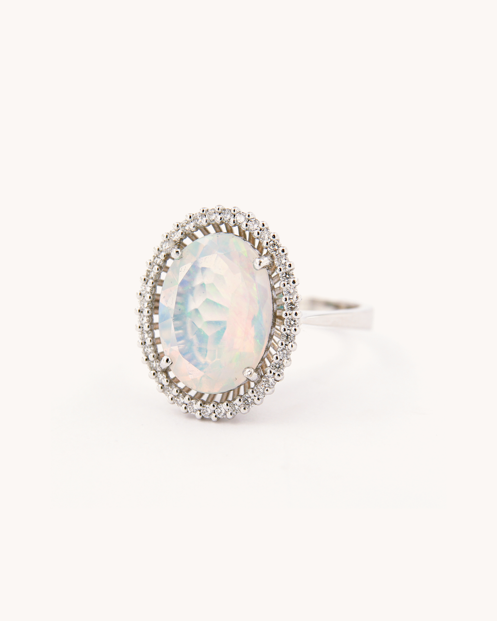Anello Opale e Diamanti