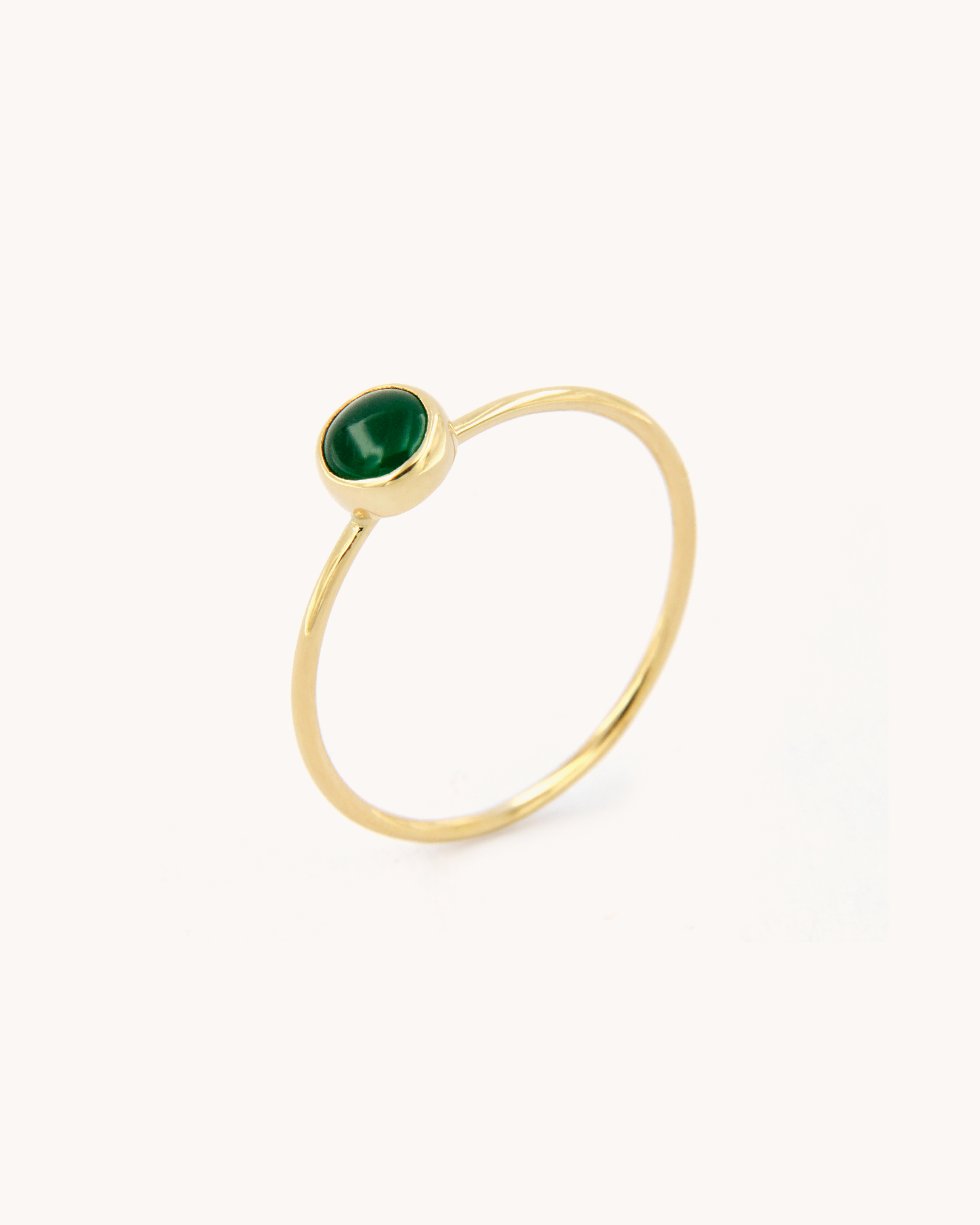 Anello a Filo con Agata Verde
