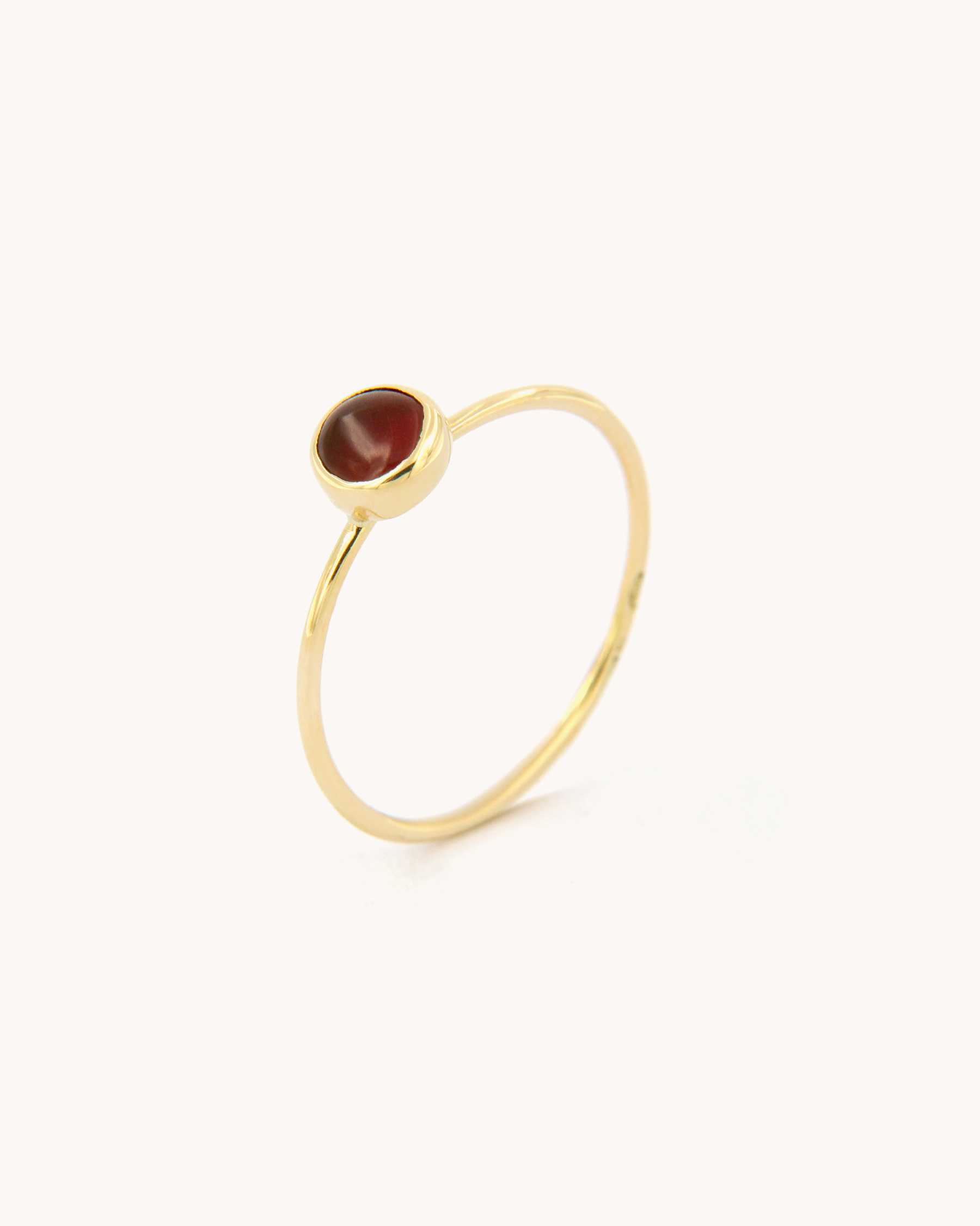 Anello a Filo con Corniola
