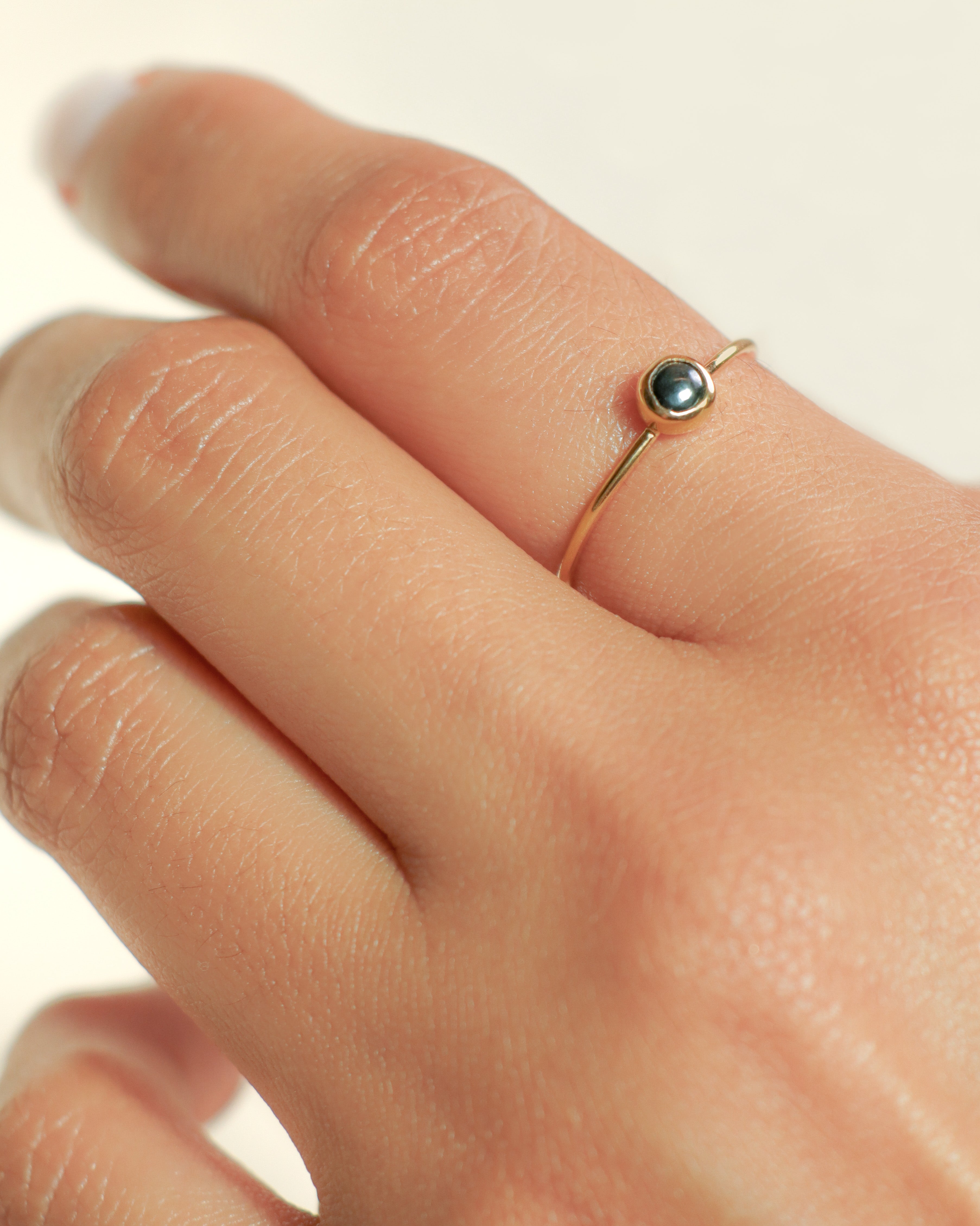 Anello a Filo con Ematite