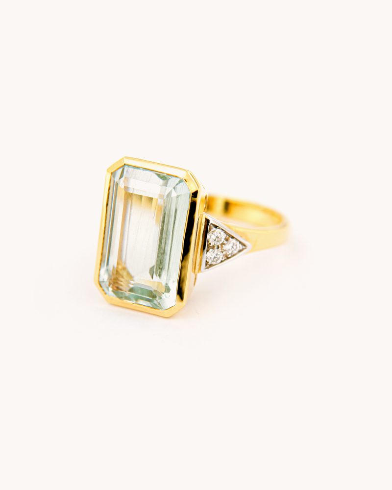 Aquamarine & Diamonds Ring