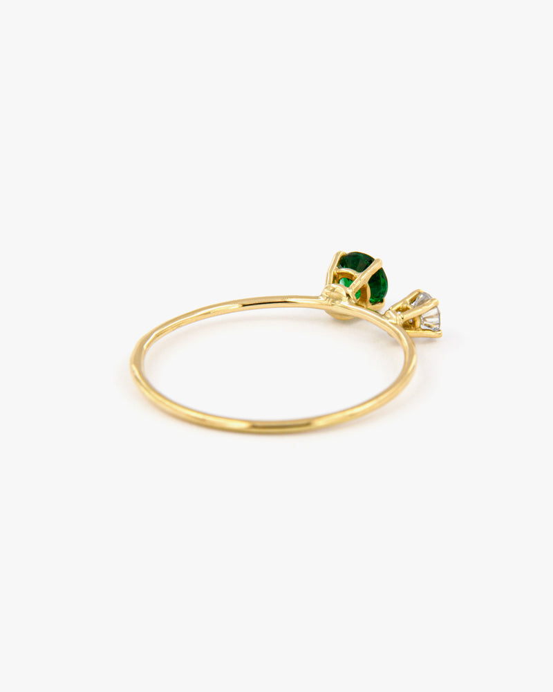 Anello a Filo con Tsavorite e Diamante