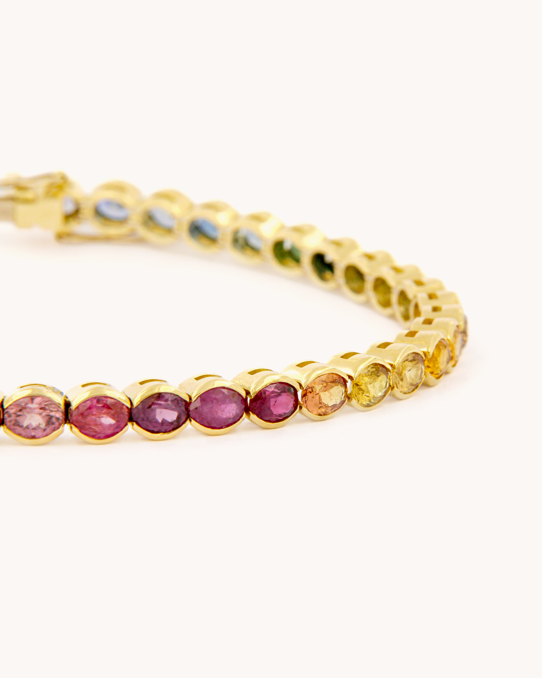 Bracciale Tennis Arcobaleno di Zaffiri