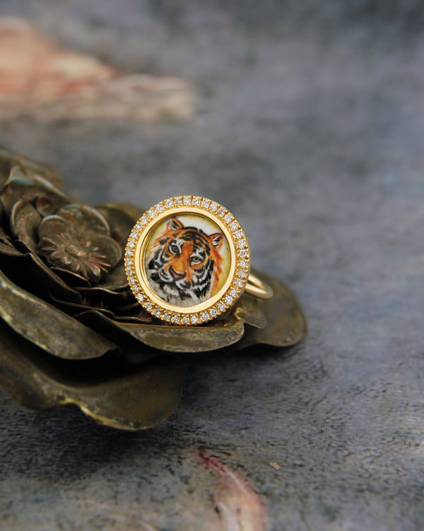 Tiger with Diamonds Ring