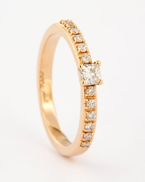 Princess cut Diamond Ring