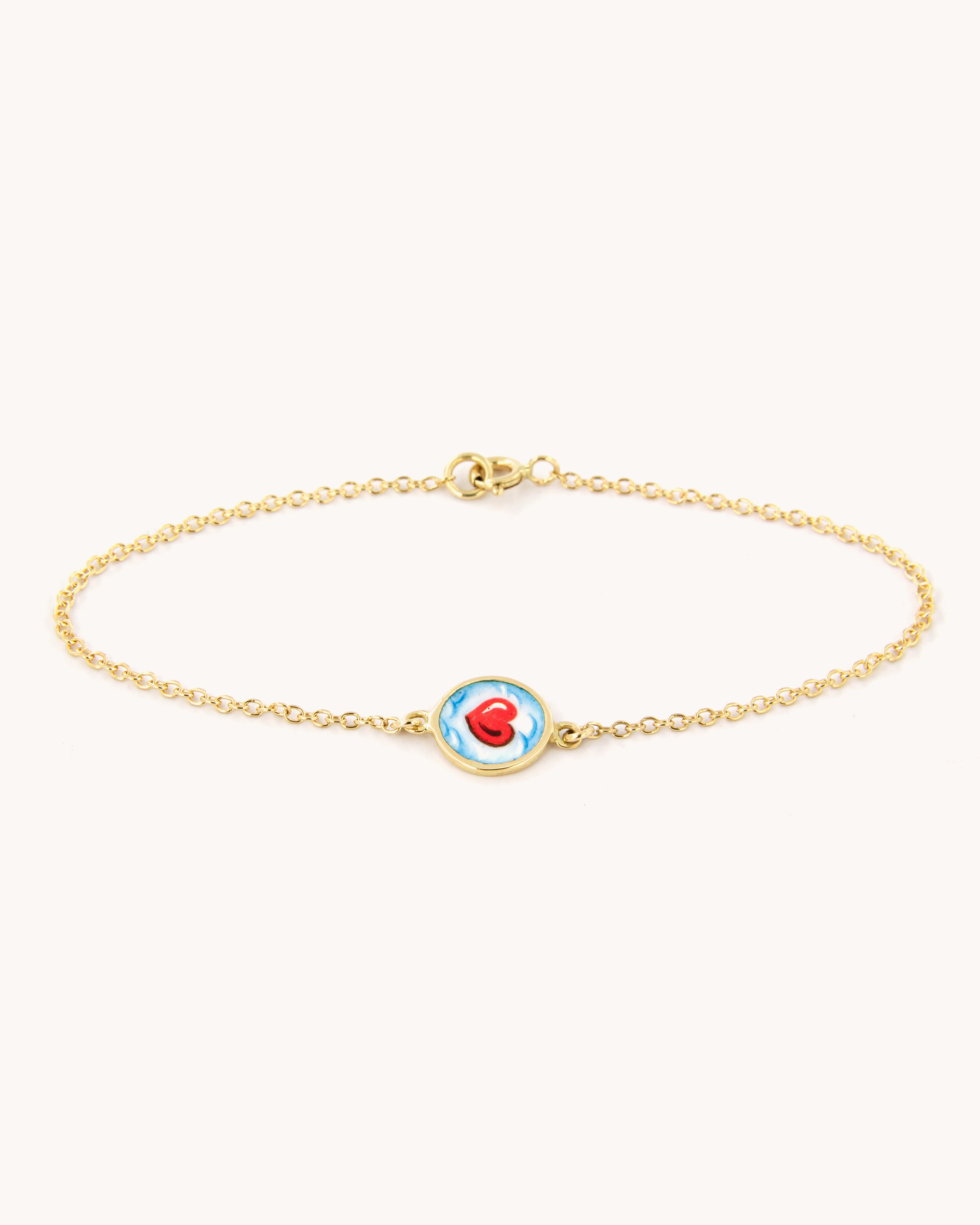 Bracciale in oro giallo 18 carati con cuore tra le nuvole dipinto a mano in smalto a fuoco