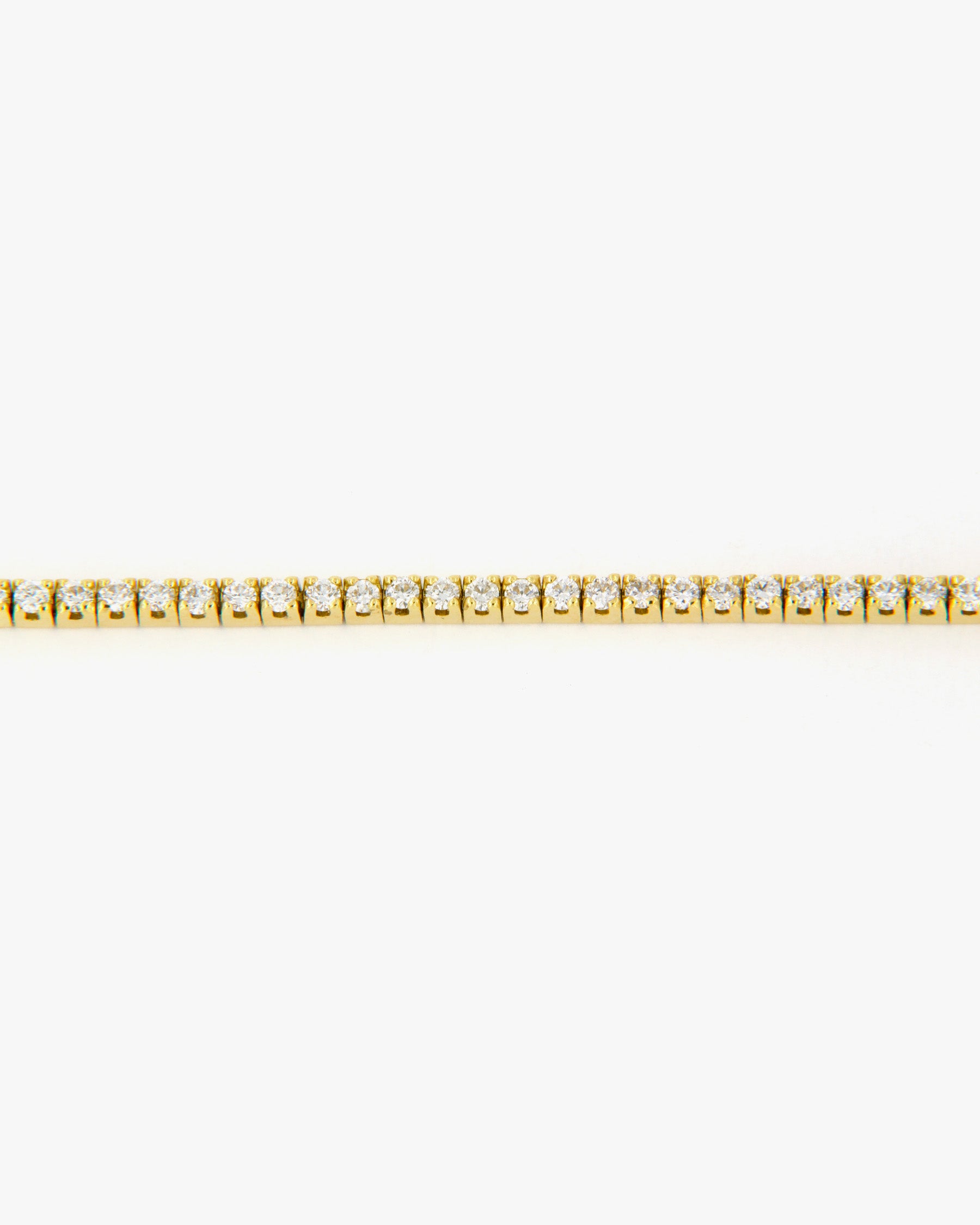 Bracciale tennis sottile in oro giallo 18 carati con diamanti bianchi firmato Merù Gioielli