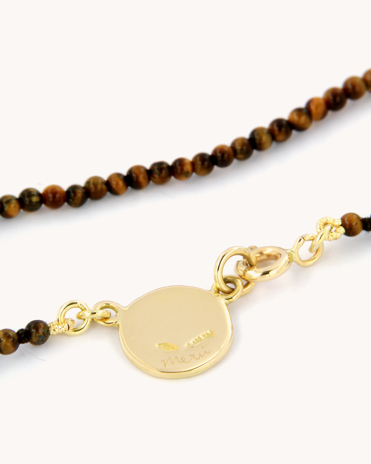 Collana Coloris Luna nel Crepuscolo Dorato con perline di occhio di tigre e Luna in Venere dipinta a mano in smalto a fuoco