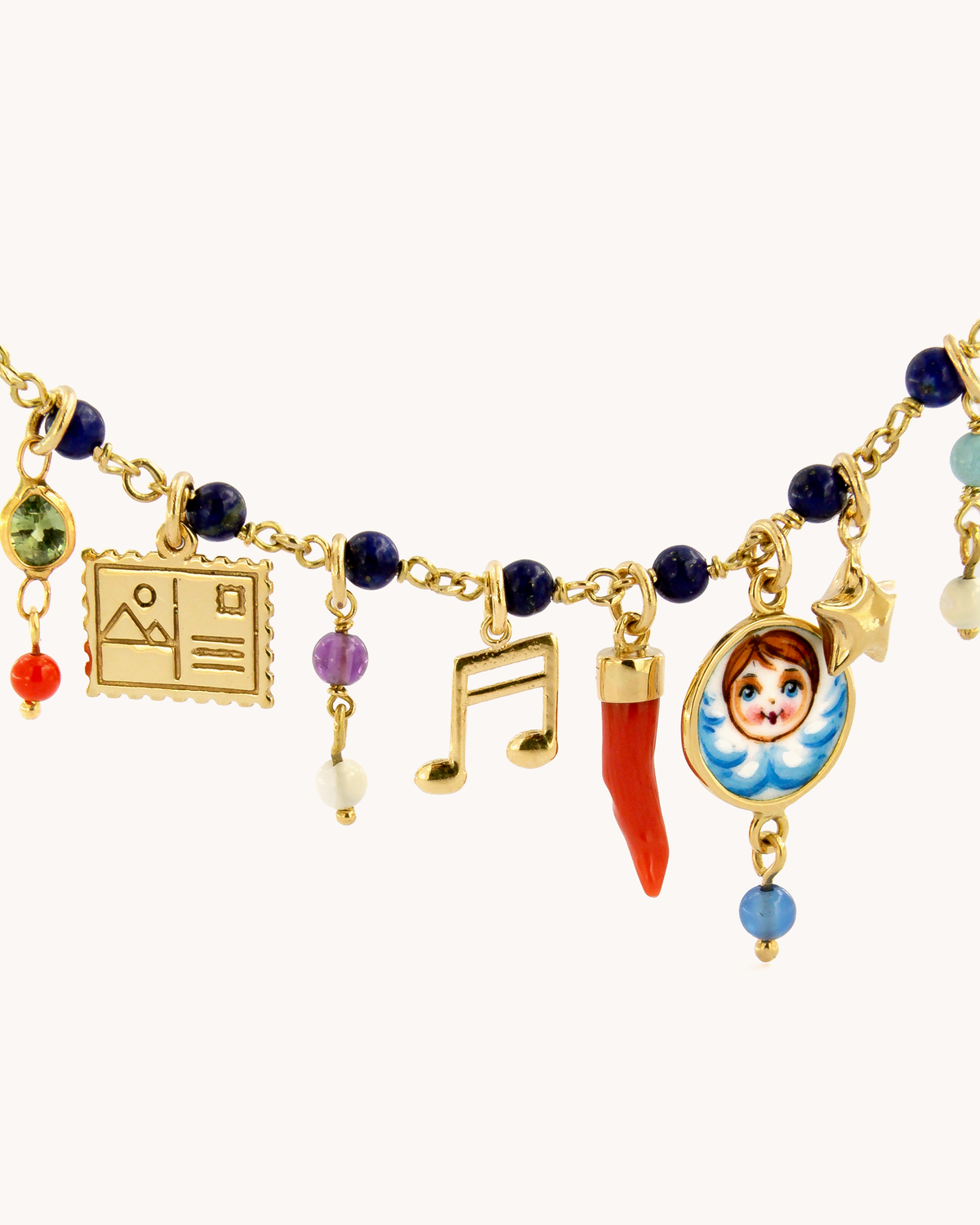 Collana Mediterraneo Messaggi dall’Angelo in lapislazzuli e oro giallo 18K con ciondoli Merù e smalto a fuoco