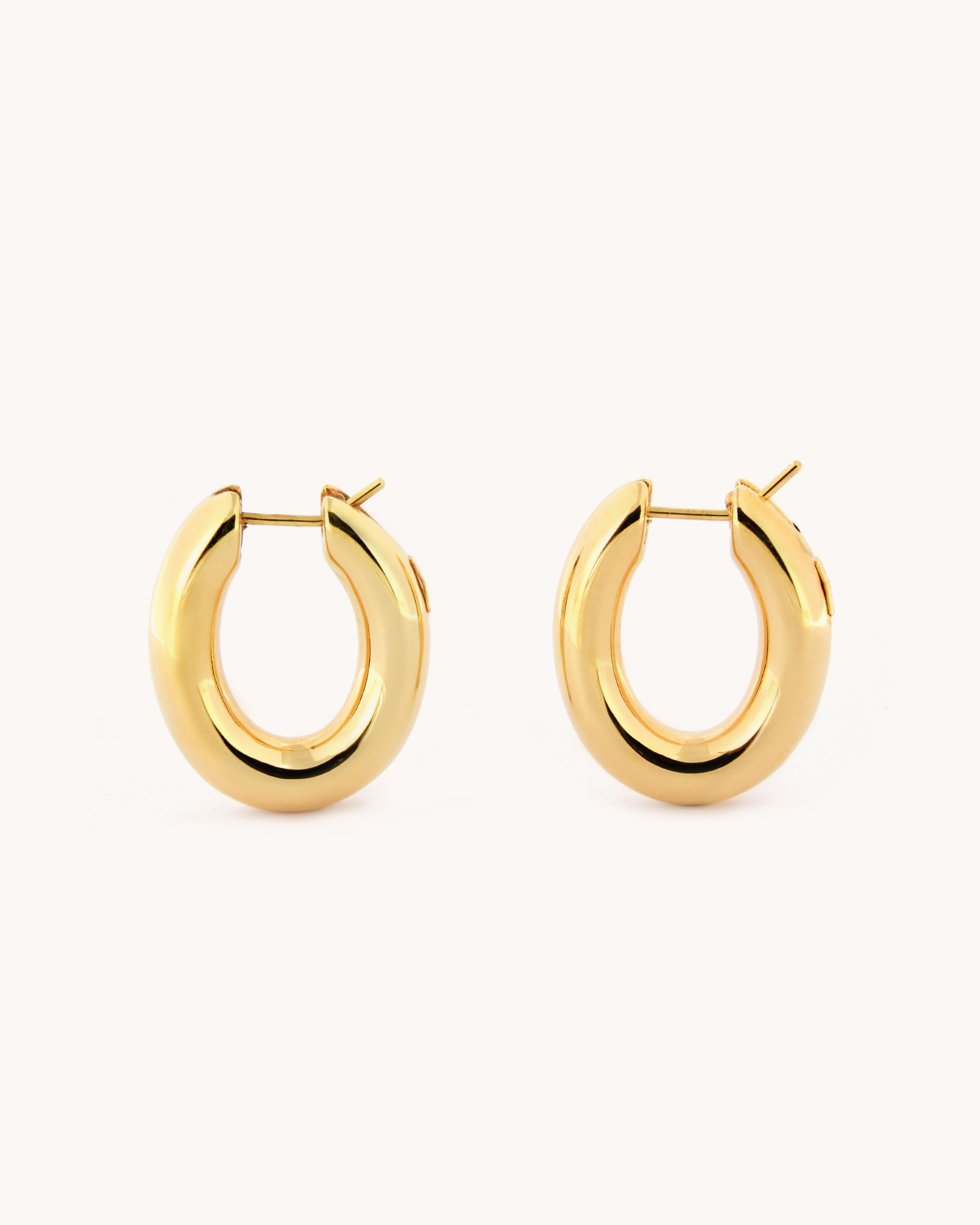 Orecchini a cerchio bombati ovali in oro giallo 18 carati con chiusura a perno