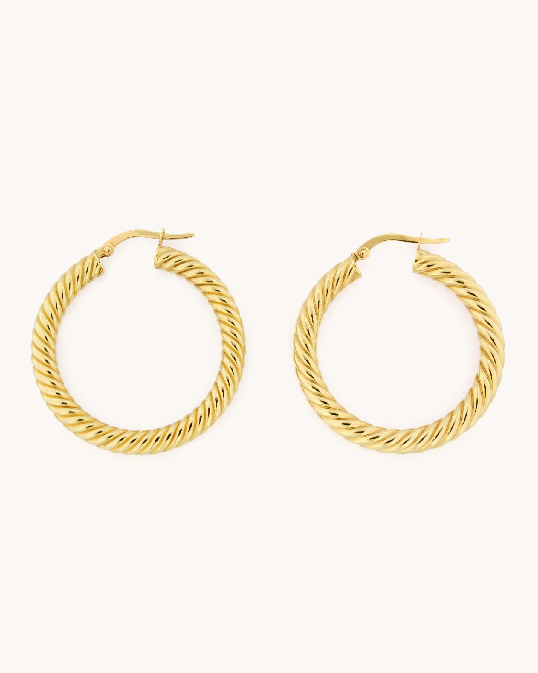 Orecchini a cerchio Torchon in oro giallo 18 carati con lavorazione a corda ritorta
