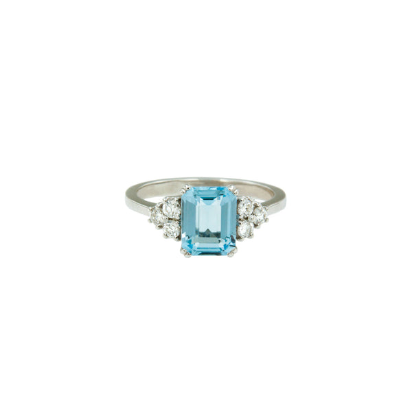 Aquamarine and Diamonds Ring