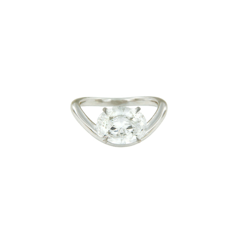 Anello Ondulato con Diamante Ovale