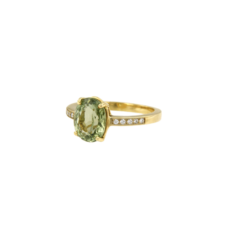 Green Tourmaline and Diamonds Ring